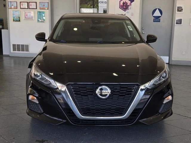 SEMINUEVOS NISSAN Altima a Estados en autogozo