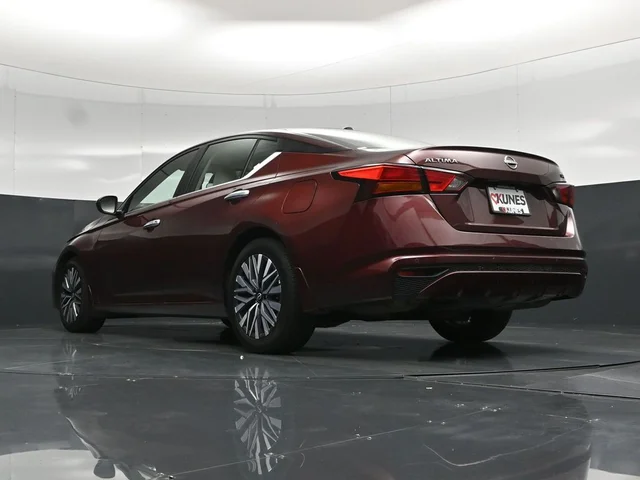 SEMINUEVOS NISSAN Altima a Estados en autogozo