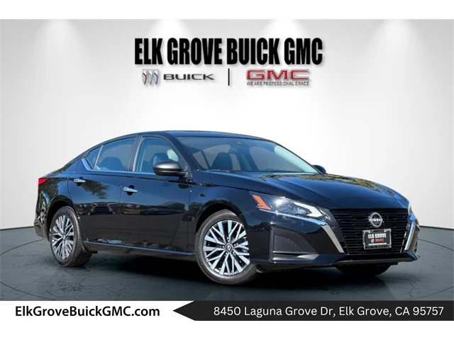 SEMINUEVOS NISSAN Altima at ELK GROVE in Elk Grove Buick GMC