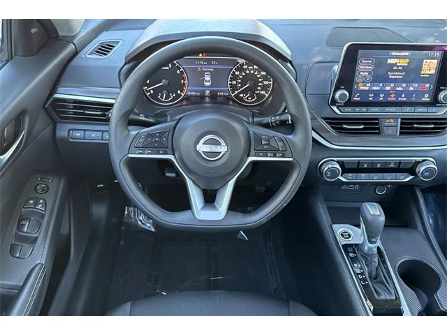 SEMINUEVOS NISSAN Altima at ELK GROVE in Elk Grove Buick GMC