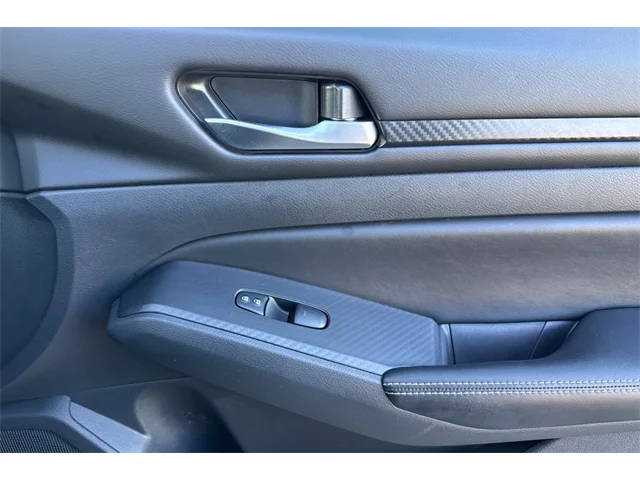 SEMINUEVOS NISSAN Altima at ELK GROVE in Elk Grove Buick GMC