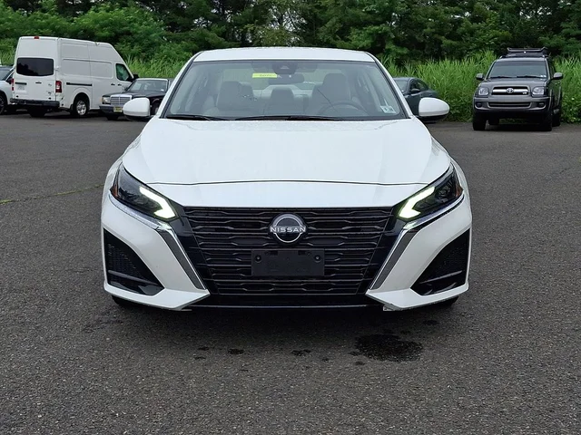 SEMINUEVOS NISSAN Altima a Estados en autogozo