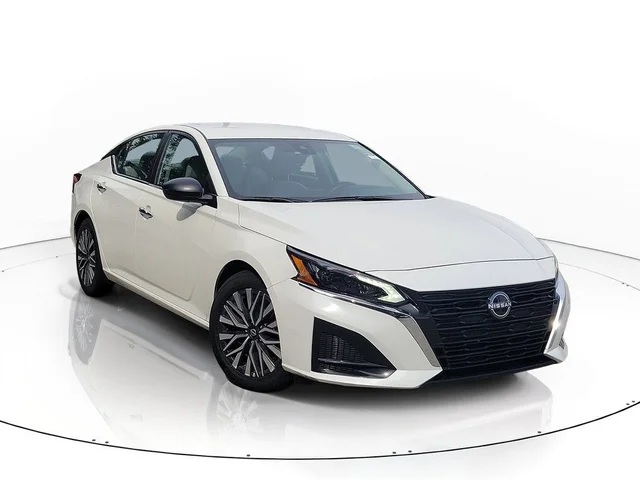 SEMINUEVOS NISSAN Altima a Estados en autogozo