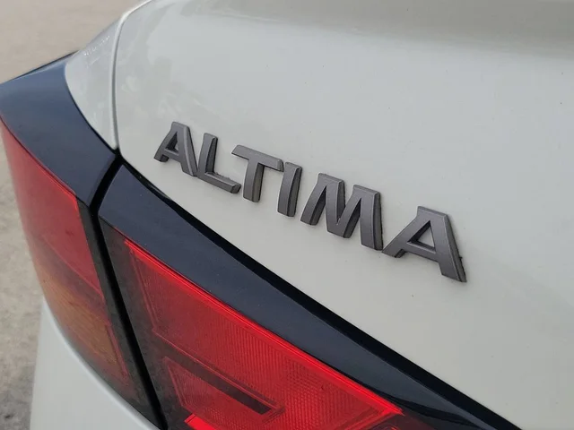 SEMINUEVOS NISSAN Altima a Estados en autogozo