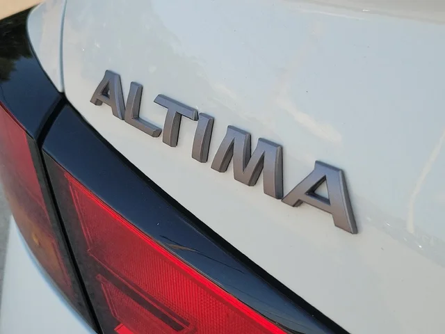 SEMINUEVOS NISSAN Altima a Estados en autogozo