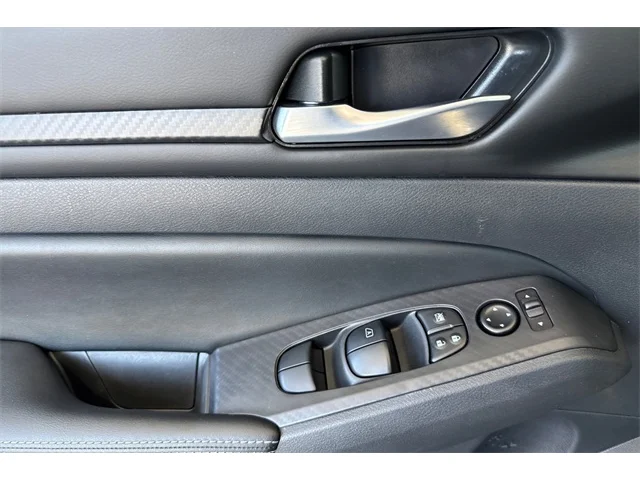 SEMINUEVOS NISSAN Altima at ELK GROVE in Elk Grove Buick GMC