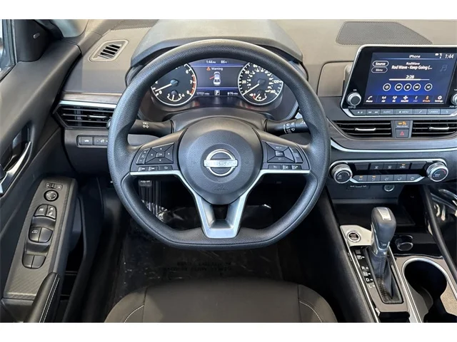 SEMINUEVOS NISSAN Altima at ELK GROVE in Elk Grove Buick GMC