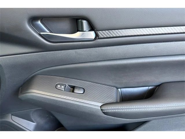 SEMINUEVOS NISSAN Altima at ELK GROVE in Elk Grove Buick GMC