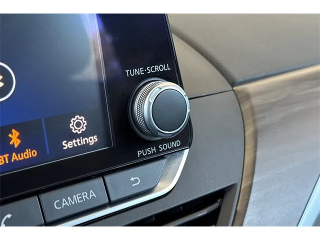 SEMINUEVOS NISSAN Altima at ELK GROVE in Elk Grove Buick GMC
