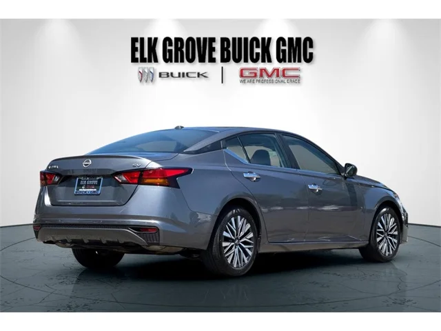 SEMINUEVOS NISSAN Altima at ELK GROVE in Elk Grove Buick GMC
