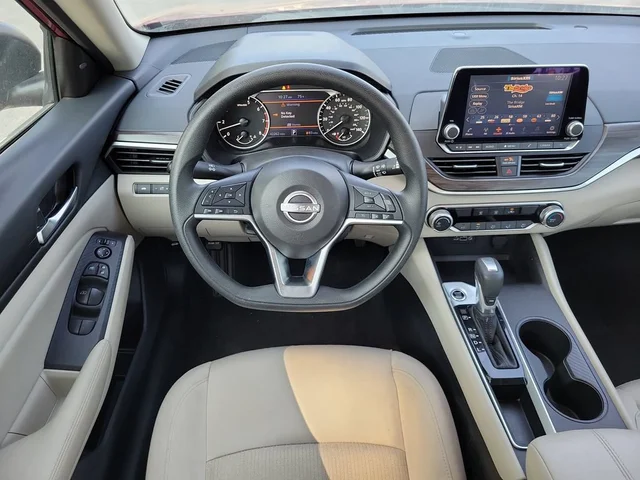 SEMINUEVOS NISSAN Altima a Estados en autogozo