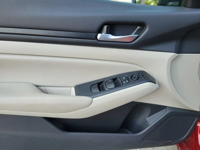 SEMINUEVOS NISSAN Altima a Estados en autogozo