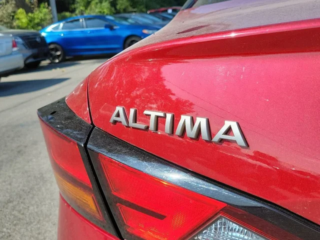 SEMINUEVOS NISSAN Altima a Estados en autogozo