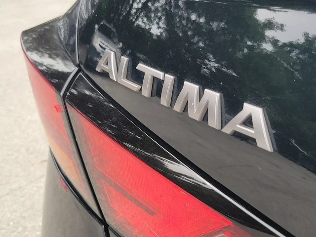 SEMINUEVOS NISSAN Altima a Estados en autogozo