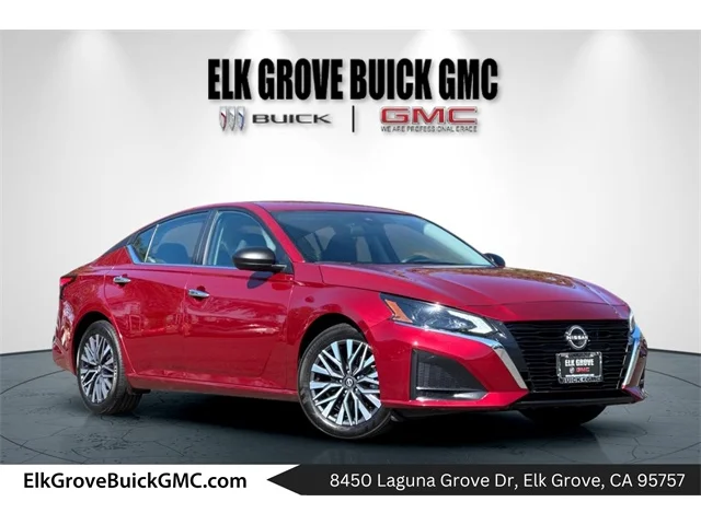 SEMINUEVOS NISSAN Altima at ELK GROVE in Elk Grove Buick GMC