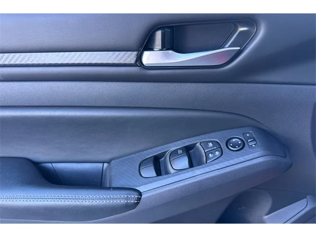 SEMINUEVOS NISSAN Altima at ELK GROVE in Elk Grove Buick GMC