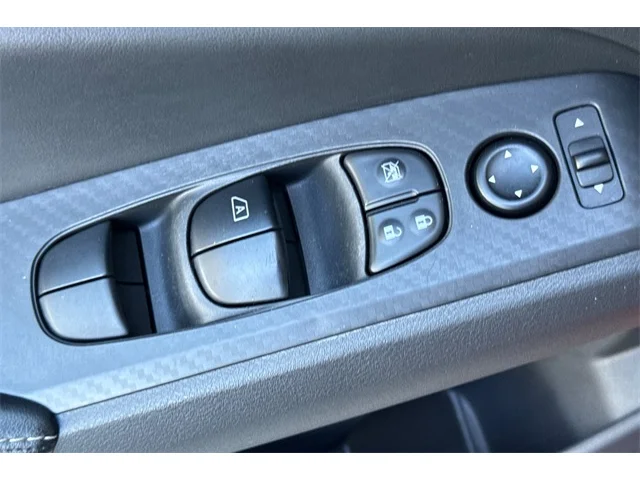 SEMINUEVOS NISSAN Altima at ELK GROVE in Elk Grove Buick GMC