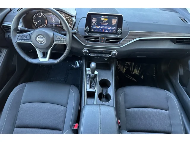 SEMINUEVOS NISSAN Altima at ELK GROVE in Elk Grove Buick GMC