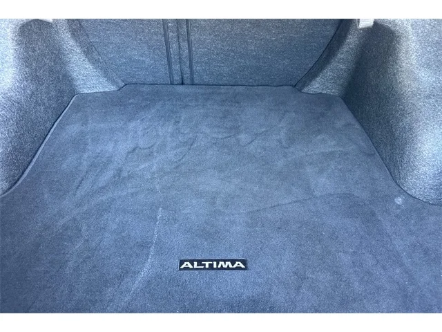 SEMINUEVOS NISSAN Altima at ELK GROVE in Elk Grove Buick GMC