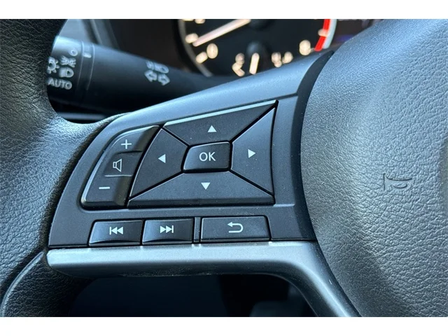 SEMINUEVOS NISSAN Altima at ELK GROVE in Elk Grove Buick GMC