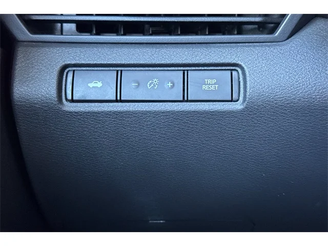 SEMINUEVOS NISSAN Altima at ELK GROVE in Elk Grove Buick GMC