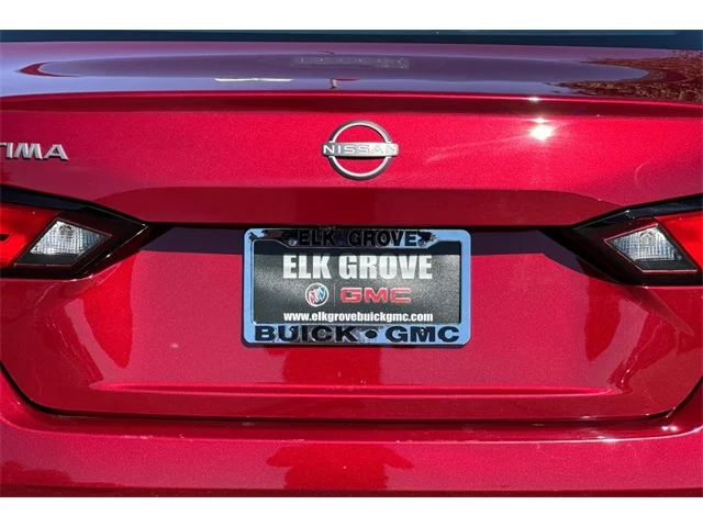 SEMINUEVOS NISSAN Altima at ELK GROVE in Elk Grove Buick GMC