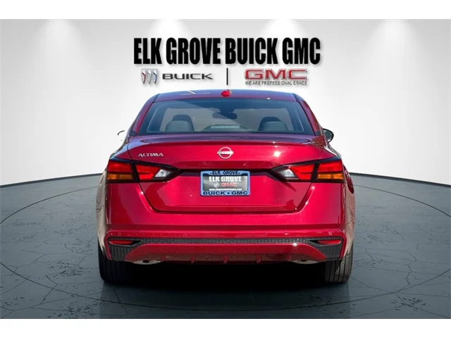 SEMINUEVOS NISSAN Altima at ELK GROVE in Elk Grove Buick GMC