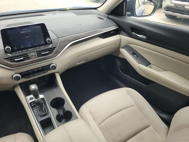 SEMINUEVOS NISSAN Altima a Estados en autogozo