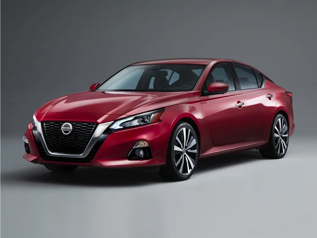 SEMINUEVOS NISSAN Altima a Estados en autogozo