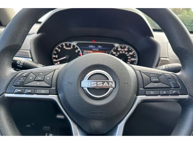 SEMINUEVOS NISSAN Altima at ELK GROVE in Elk Grove Buick GMC