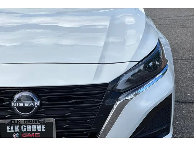SEMINUEVOS NISSAN Altima at ELK GROVE in Elk Grove Buick GMC