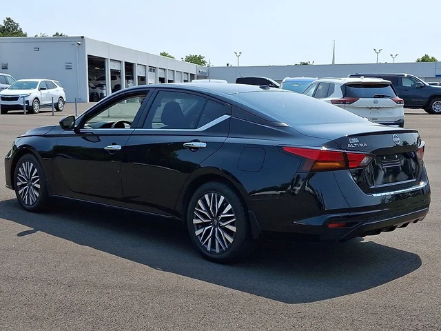 SEMINUEVOS NISSAN Altima a Estados en autogozo