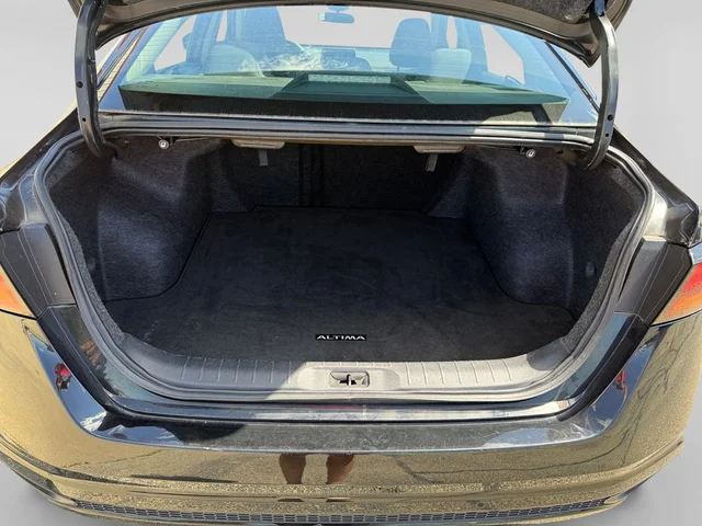 SEMINUEVOS NISSAN Altima a Estados en autogozo