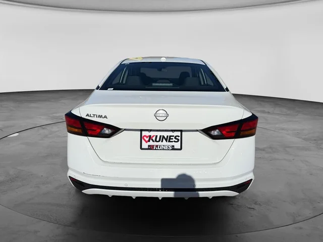 SEMINUEVOS NISSAN Altima a Estados en autogozo