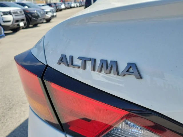 SEMINUEVOS NISSAN Altima a Estados en autogozo