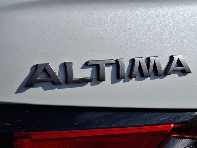 SEMINUEVOS NISSAN Altima a Estados en autogozo