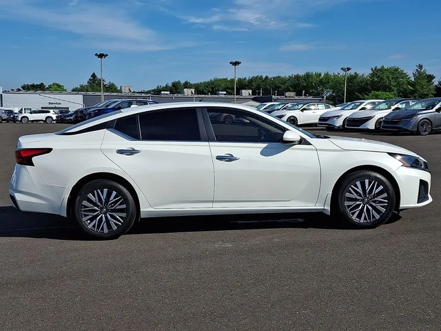 SEMINUEVOS NISSAN Altima a Estados en autogozo