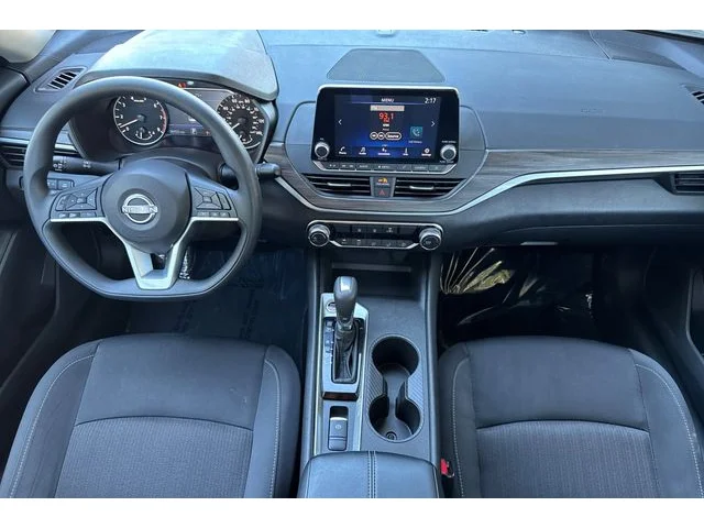 SEMINUEVOS NISSAN Altima at ELK GROVE in Elk Grove Buick GMC