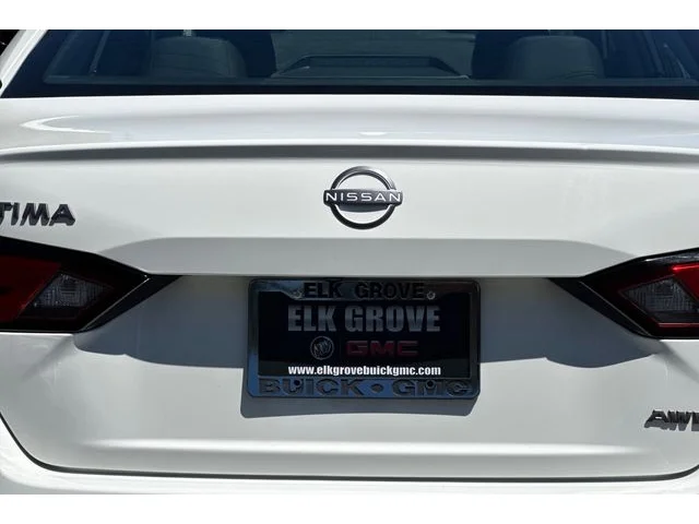 SEMINUEVOS NISSAN Altima at ELK GROVE in Elk Grove Buick GMC