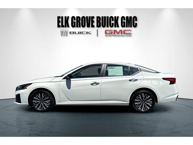 SEMINUEVOS NISSAN Altima at ELK GROVE in Elk Grove Buick GMC