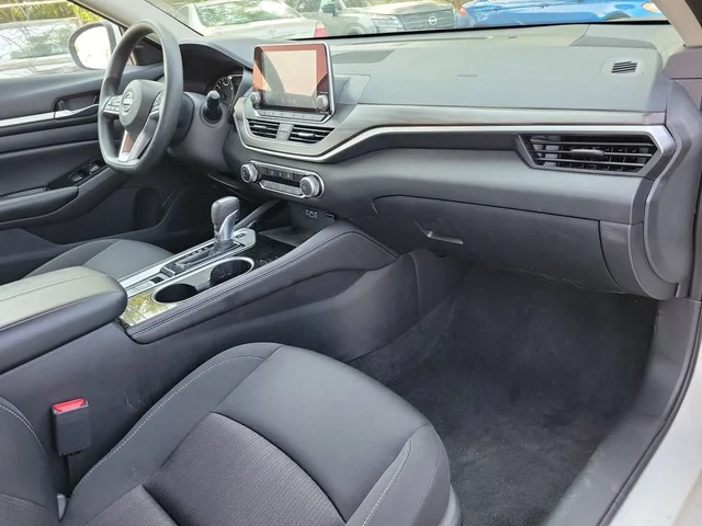 SEMINUEVOS NISSAN Altima a Estados en autogozo