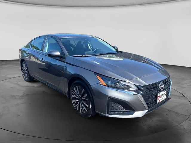 SEMINUEVOS NISSAN Altima a Estados en autogozo