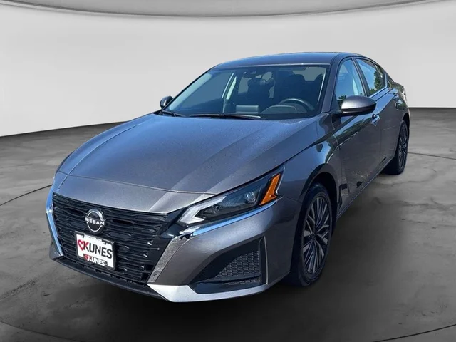 SEMINUEVOS NISSAN Altima a Estados en autogozo