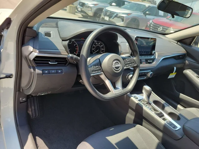 Nuevos NISSAN ALTIMA à Estados chez autogozo