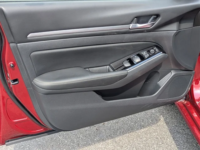 SEMINUEVOS NISSAN Altima at Kennesaw, in Town Center Nissan