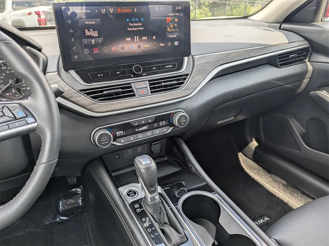 SEMINUEVOS NISSAN Altima at Kennesaw, in Town Center Nissan