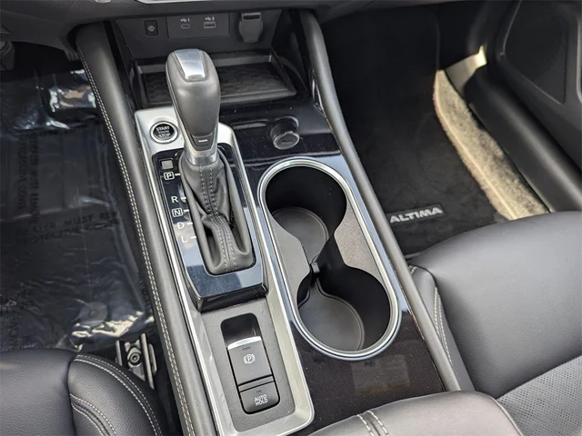 SEMINUEVOS NISSAN Altima at Kennesaw, in Town Center Nissan