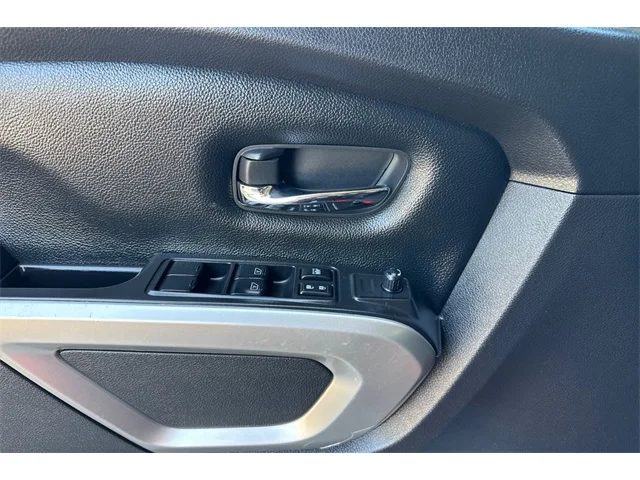 SEMINUEVOS NISSAN Titan at ELK GROVE in Elk Grove Buick GMC