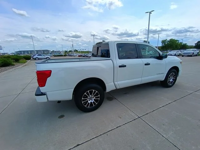 SEMINUEVOS NISSAN Titan a Estados en autogozo