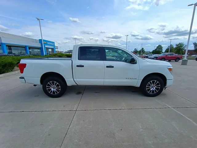 SEMINUEVOS NISSAN Titan a Estados en autogozo